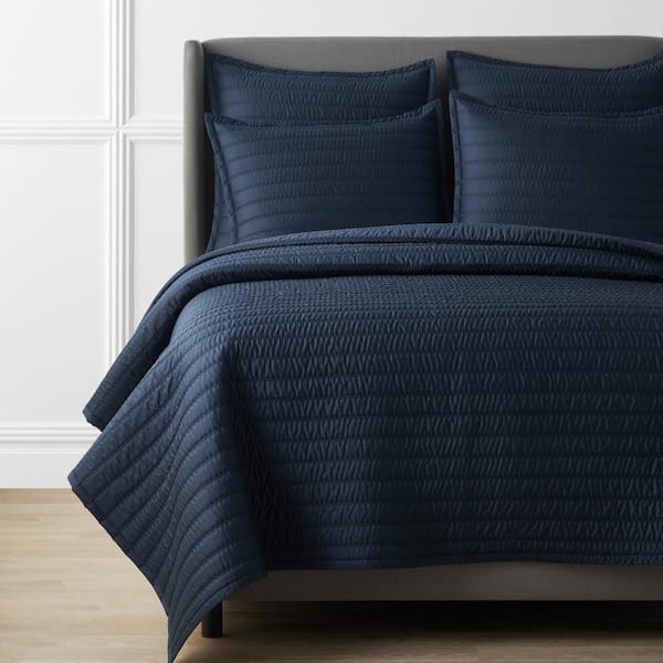 The Company Store Legends Hotel Wrinkle-Free Quilted Midnight Blue Twin Cotton Sateen Coverlet