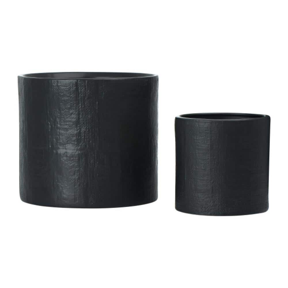 https://images.thdstatic.com/productImages/8835b200-a2a1-43a7-a516-88cfbde9abbd/svn/satin-black-finish-storied-home-plant-pots-ec0459-64_1000.jpg