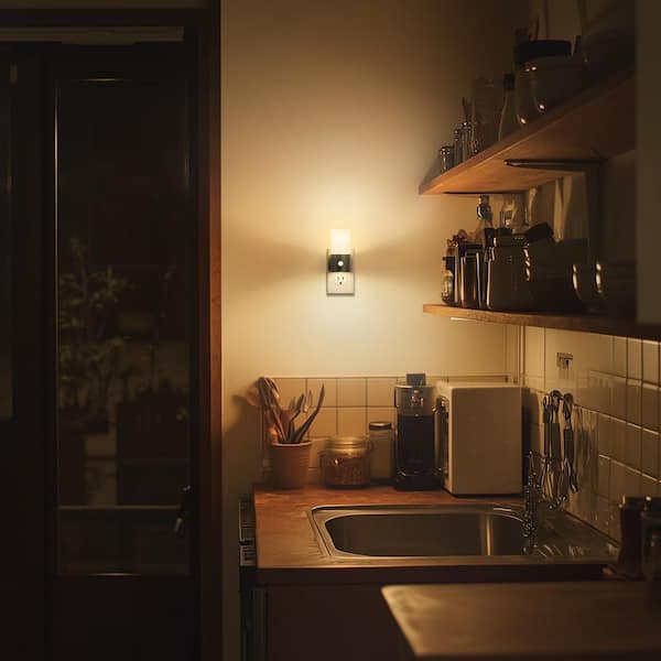 LED Motion Sensor Night Light Plug 100LM Dimmable, 3000K Soft White, Auto On/Off (6-Pack)