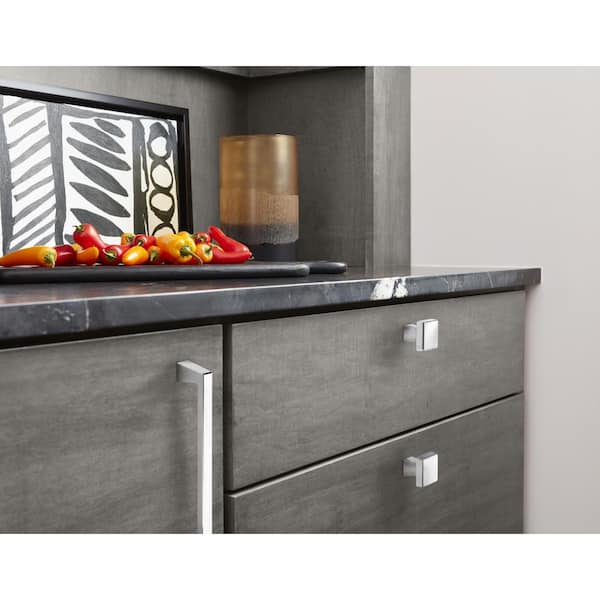Blackrock 1-1/2 in. (38mm) Modern Polished Chrome Square Cabinet Knob
