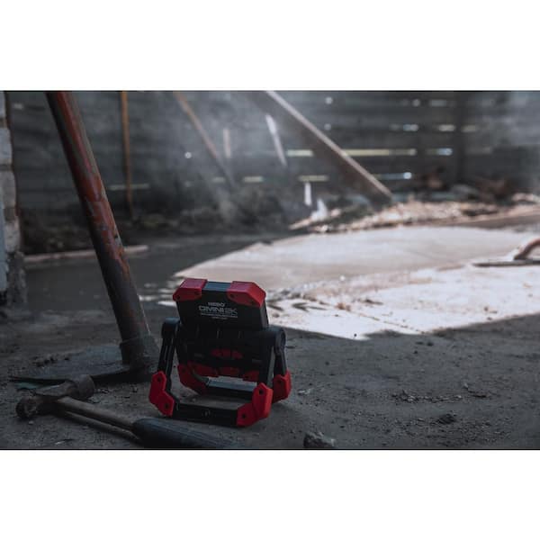NEBO Omni 2000 Lumens Rechargable Battery LED Utiliy Flashlight