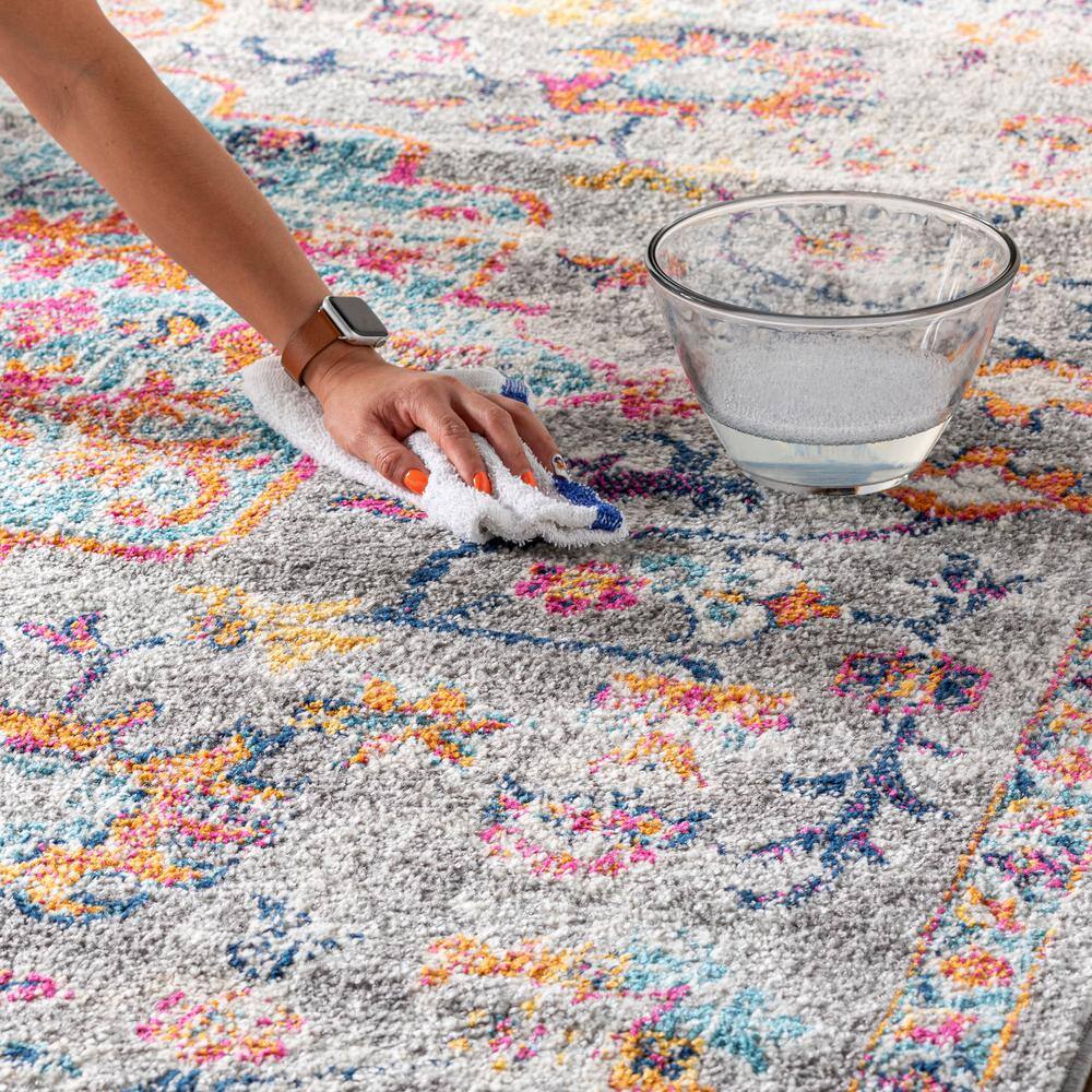 Gray and Aqua Oriental Synthetic Area Rug, 3'11" x 5'7"