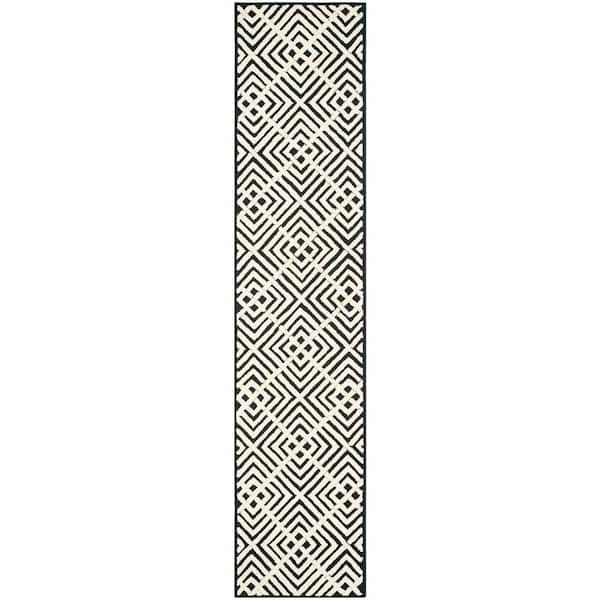 SAFAVIEH Newport Black/White 2 ft. x 10 ft. Runner Rug