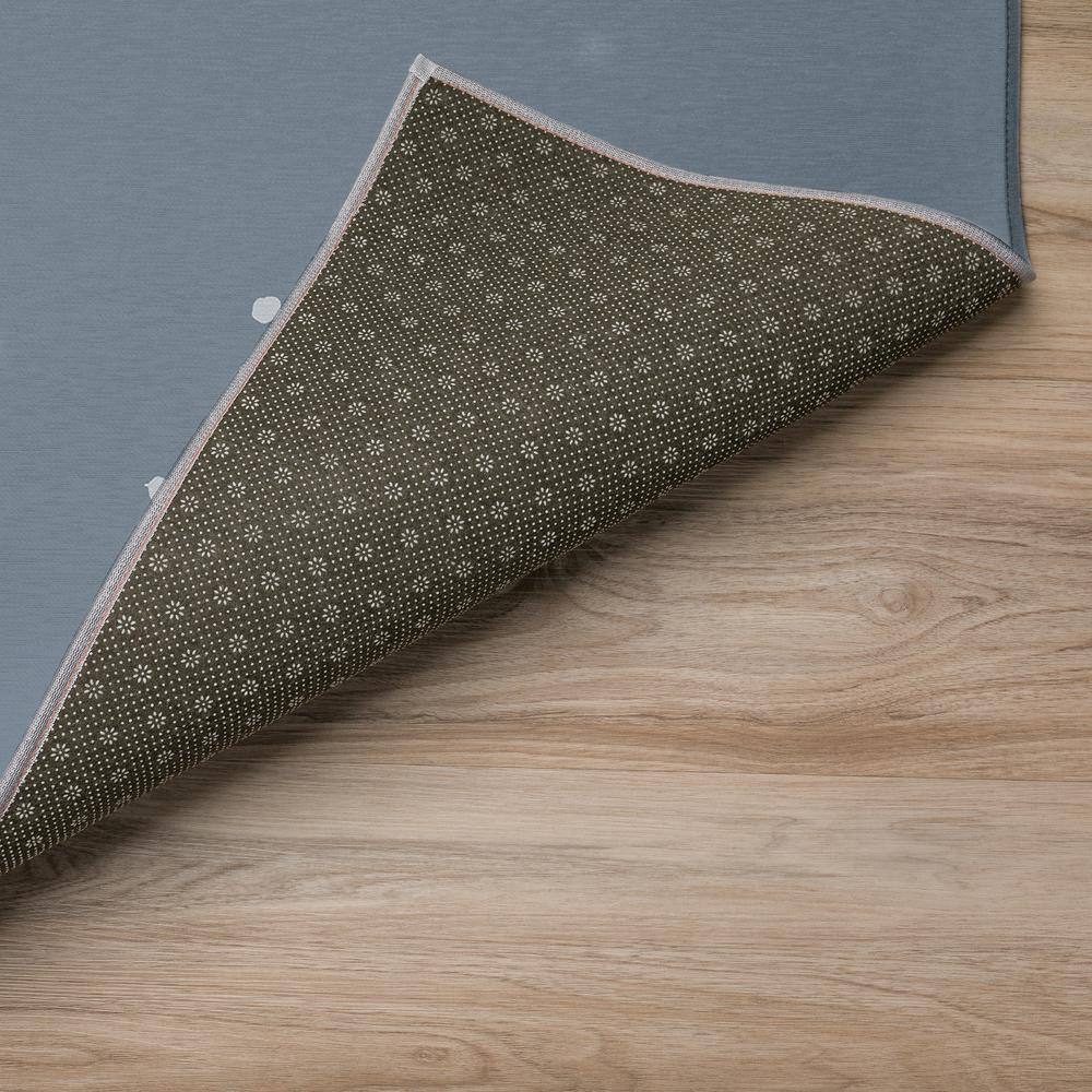 Gray Christmas Reindeer Washable Polyester Runner Rug