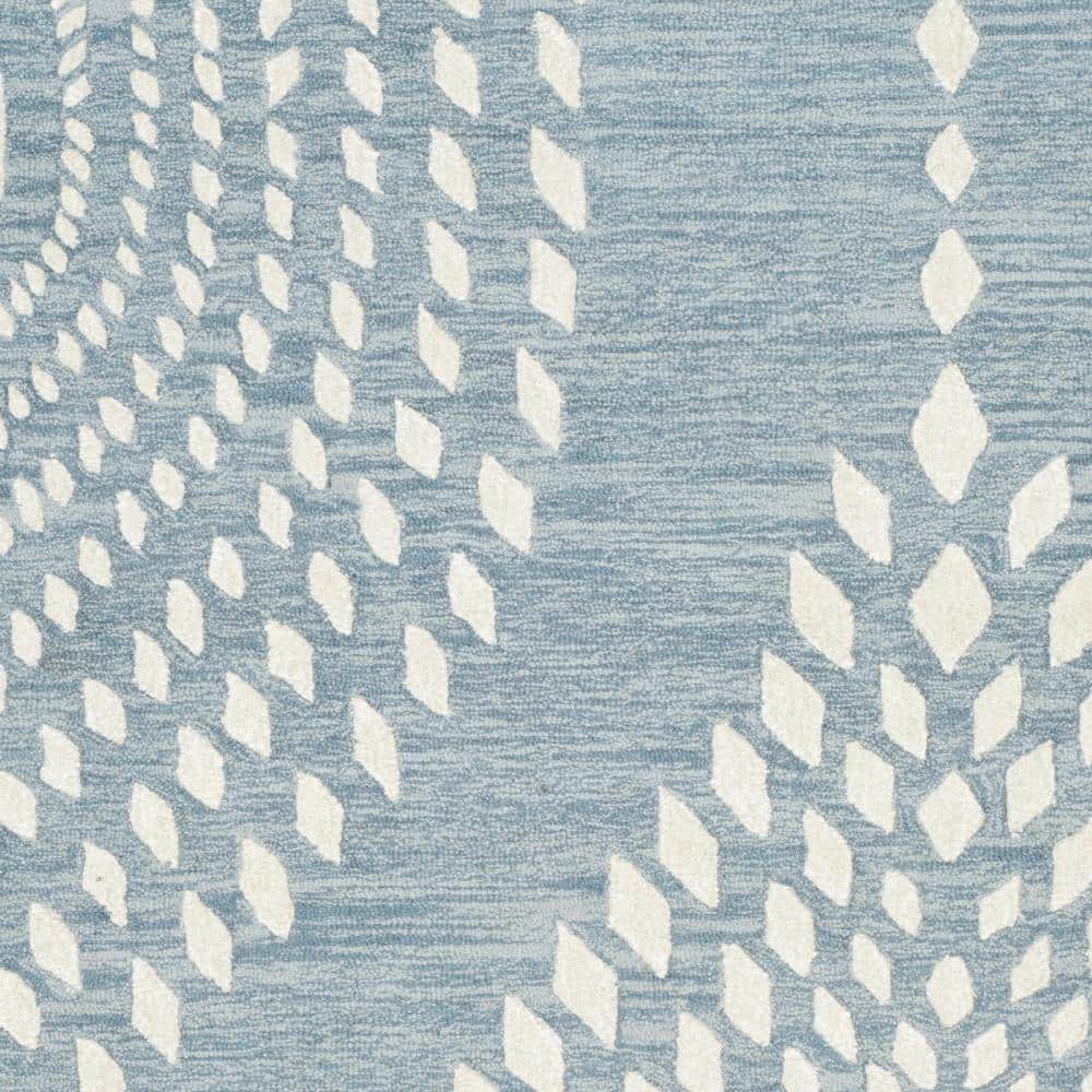 Bella Blue and Ivory Hand-Tufted Wool 8' x 10' Area Rug