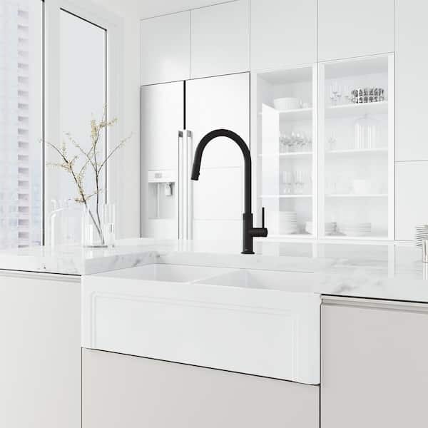 Bristol Single Handle Pull-Down Sprayer Kitchen Faucet in Matte Black