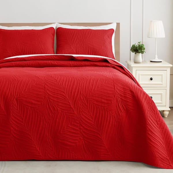 3-Piece Red Polyester Queen All Seasons Quilt Set - With Leaf Pattern