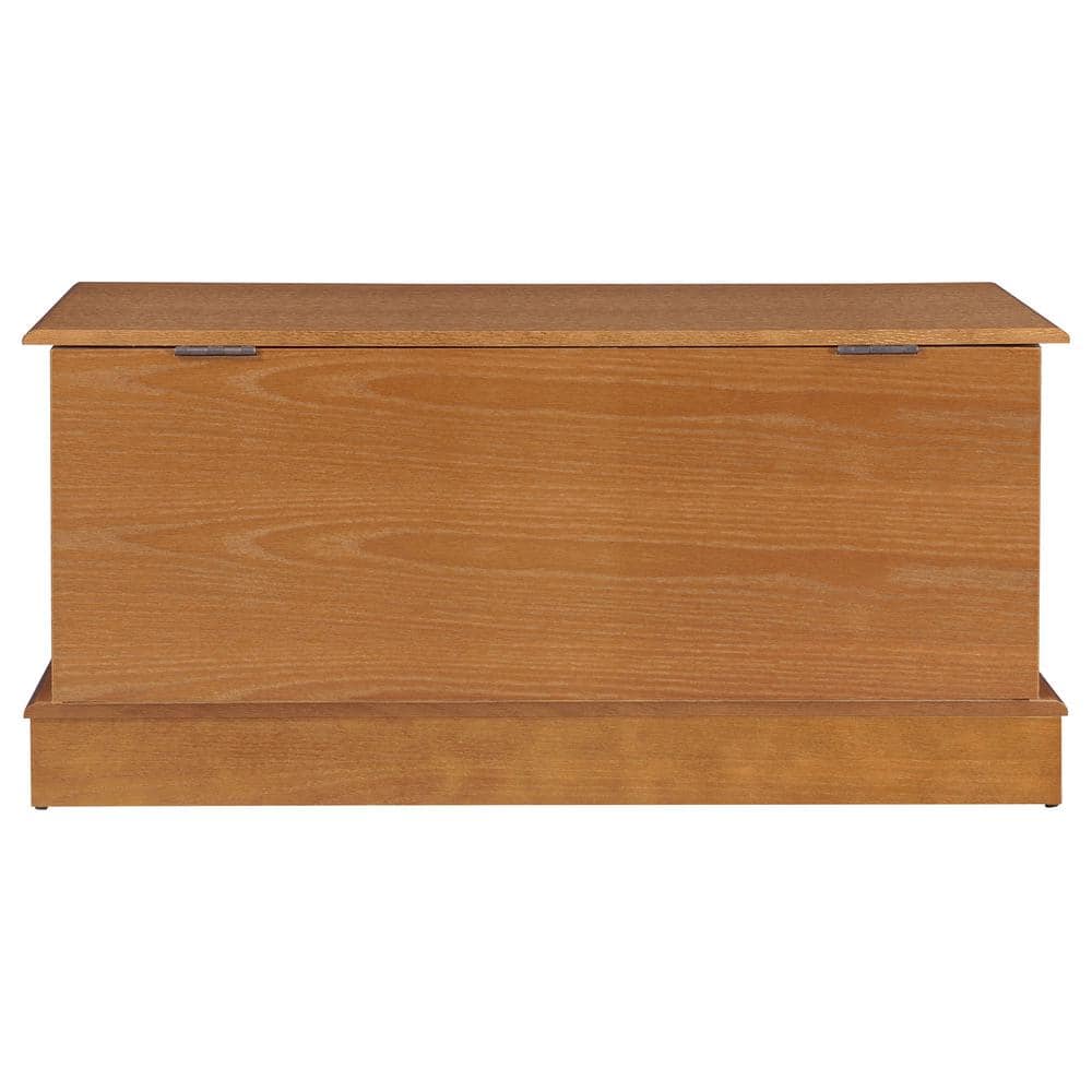 Honey Brown Traditional Cedar Wood Storage Chest