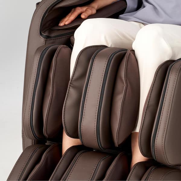 https://images.thdstatic.com/productImages/886bc302-f858-41a2-8dc5-f6e6e9a06ac7/svn/brown-modern-synca-wellness-massage-chairs-hisho-76_600.jpg