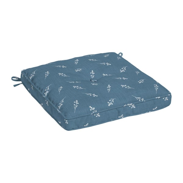 ARDEN SELECTIONS Plush PolyFill 20 x 20 in. Blue Ditsy Floral Square Outdoor Seat Cushion
