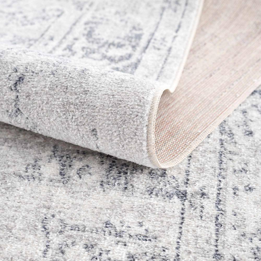 Gray Medallion Washable Polyester Rectangular Area Rug 7'10" x 10'