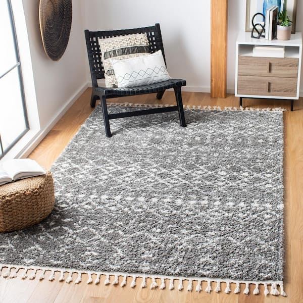 Berber Fringe Shag Gray/Ivory 7 ft. x 9 ft. Ikat Area Rug