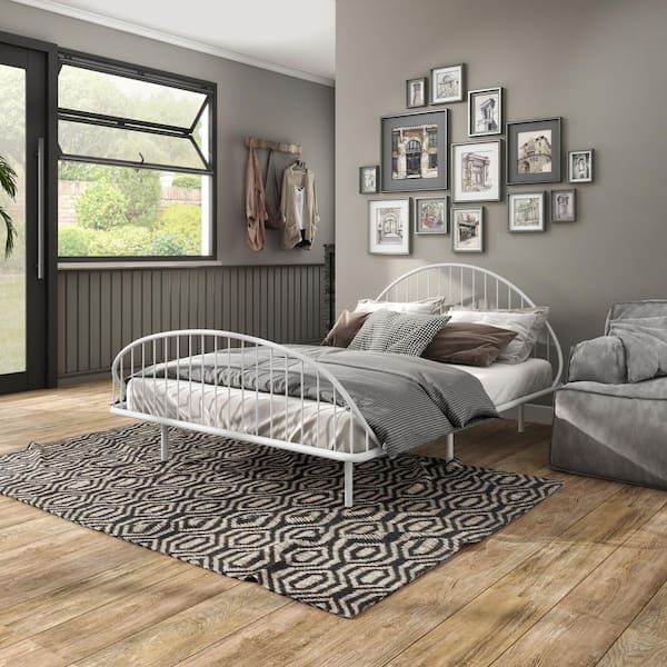 Thompson White Metal Frame Full Platform Bed With Curved Wingback Headboard