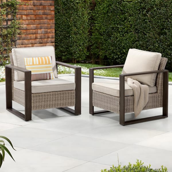 2-Piece Patio Wicker Outdoor Lounge Chair with Metal Frame and Beige Cushions