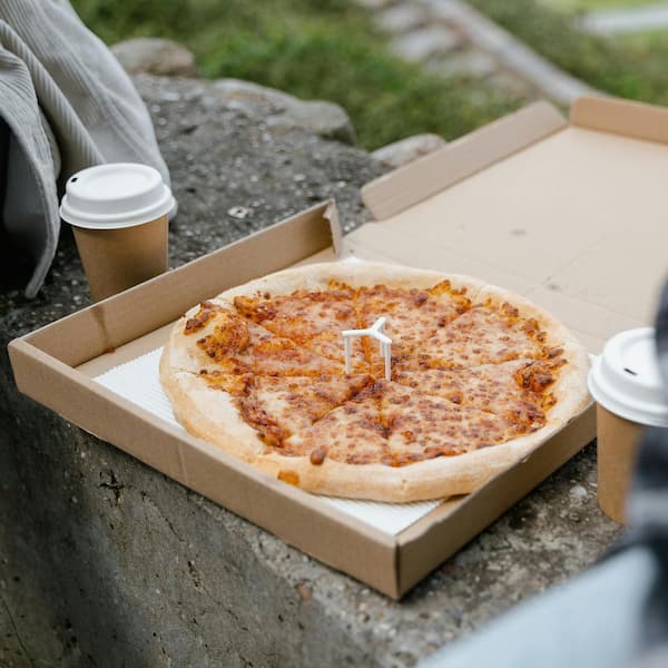 15-Pack 10 in. x 10 in. x 1.75 in. Pizza Boxes, Kraft Corrugated Cardboard Pizza Boxes, Keep Your Pizzas Hot and Steamy