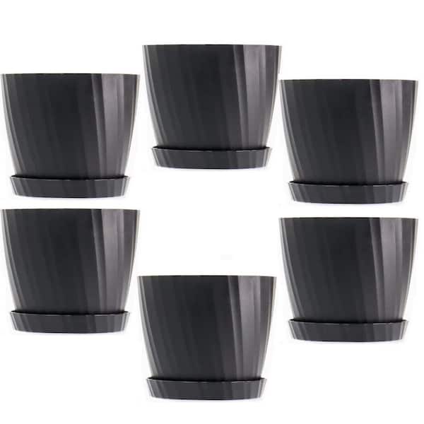 7 Inch Black Plastic Indoor/Outdoor Planter with Saucer (7 in. W x 5.7 ...