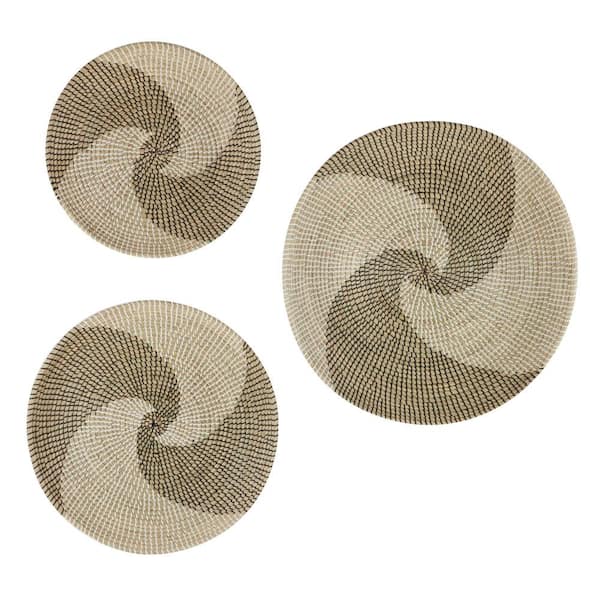Litton Lane Seagrass Brown Handmade Spiral Basket Plate Wall Decor (Set of 3)