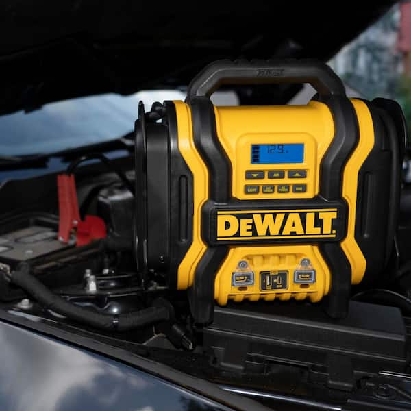 DEWALT 2000-Peak Amp Portable Jump Starter with Digital Compressor, USB and  AC Power Bank DXAEPS14 - The Home Depot