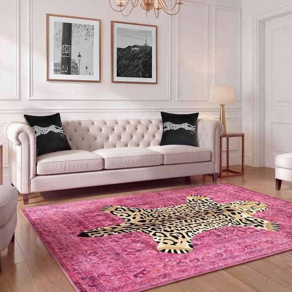 JUICY COUTURE Medallion Hot Pink Leopard 8 ft. x 10 ft. Woven