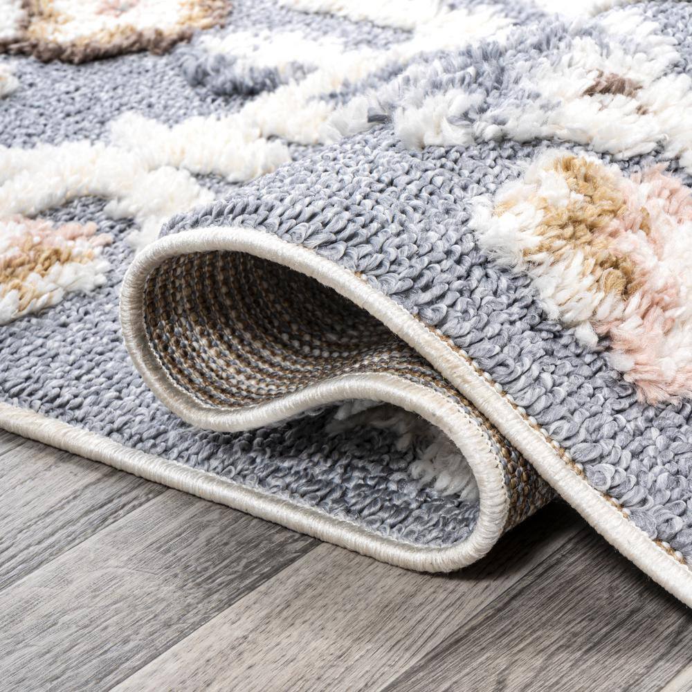 Aziza Gray and Multicolor Synthetic Medallion Area Rug