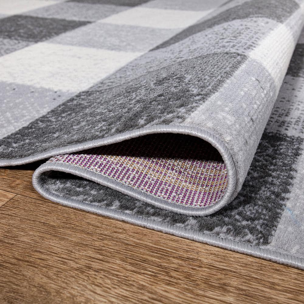 Gray and White Geometric Plaid Synthetic Area Rug 5' x 7'