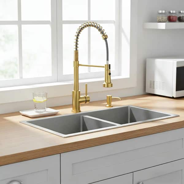 Single Handle Pull Down Sprayer Kitchen Faucet with Soap Dispenser, Pull Out Spray Wand in Gold