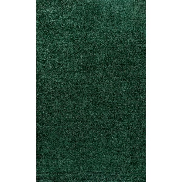Haze Solid Low-Pile Emerald 10 ft. x 14 ft. Area Rug