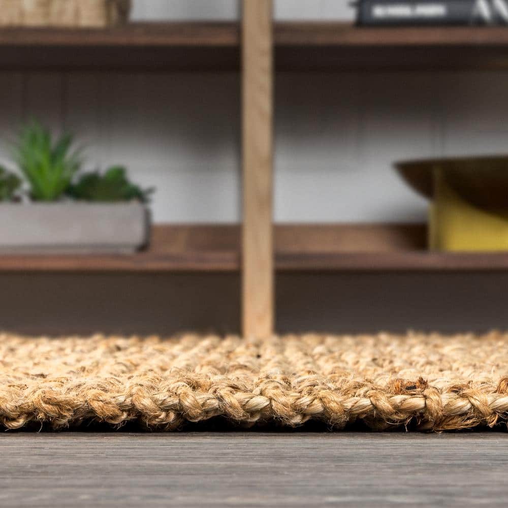 Natural Chunky Handwoven Jute Area Rug with Fringe, 4' x 6'