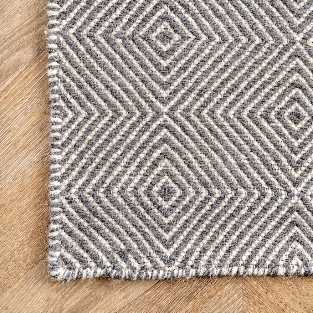Gray Geometric Handwoven Wool Runner Rug, 2' 6" x 10'