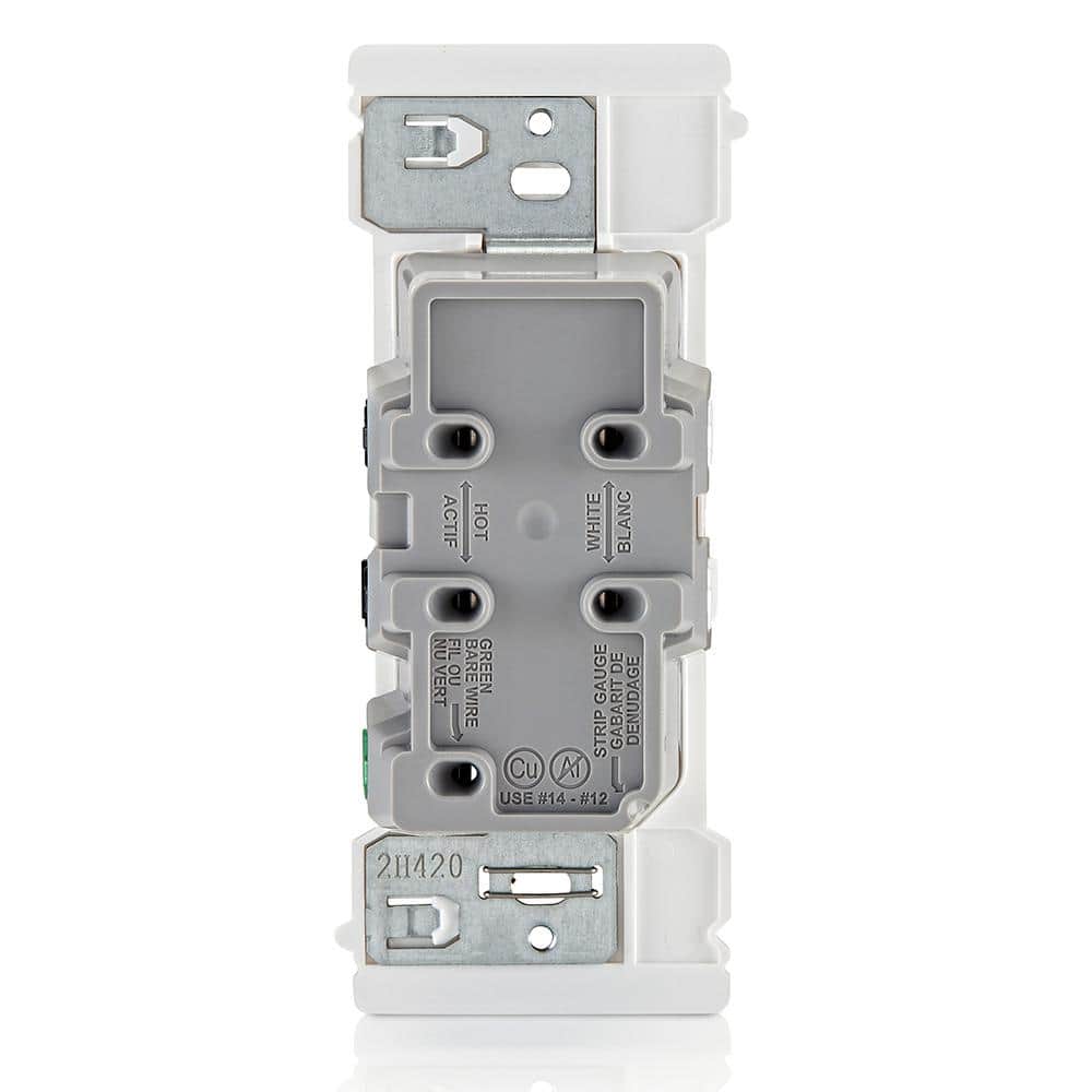 White Tamper Resistant Duplex Outlet with Wall Plate