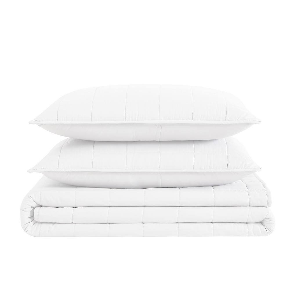 White Full Microfiber Quilt Set with Shams