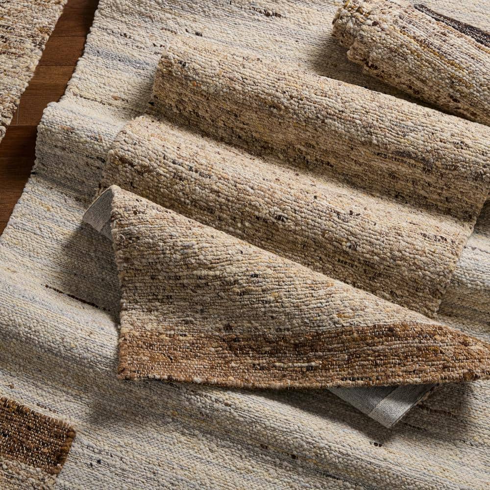 Ivory Beige Handcrafted Wool Rectangular Area Rug 5' x 7'