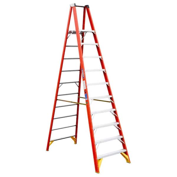 Werner 10 ft. Fiberglass Platform Ladder (16 ft. Reach Height) with 300 lb. Load Capacity Type IA Duty Rating
