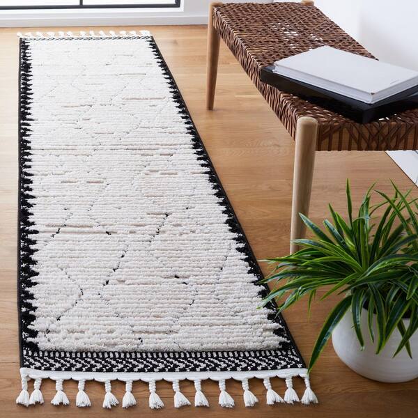 Marrakesh 2 ft. x 8 ft. Ivory/Anthracite Chevron High-Low Runner Rug
