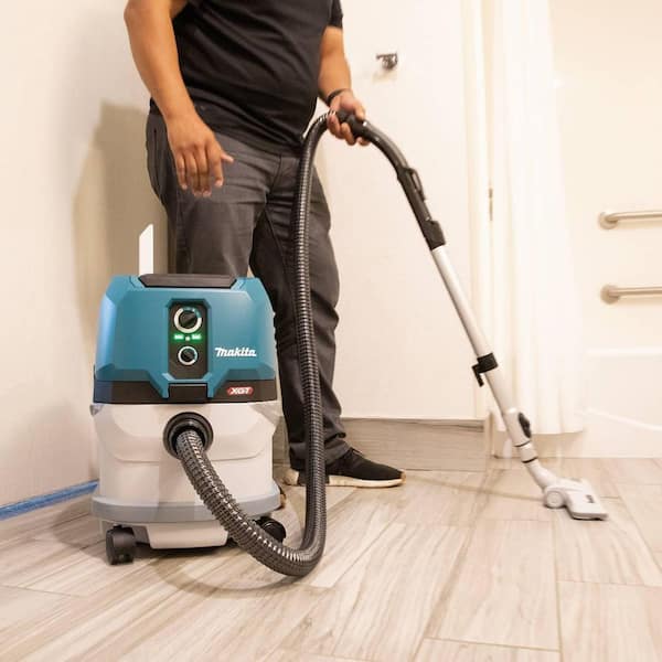 マキタ　FV420DZL Makita 40V max XGT Brushless Cordless 4 Gal. Wet/Dry Dust