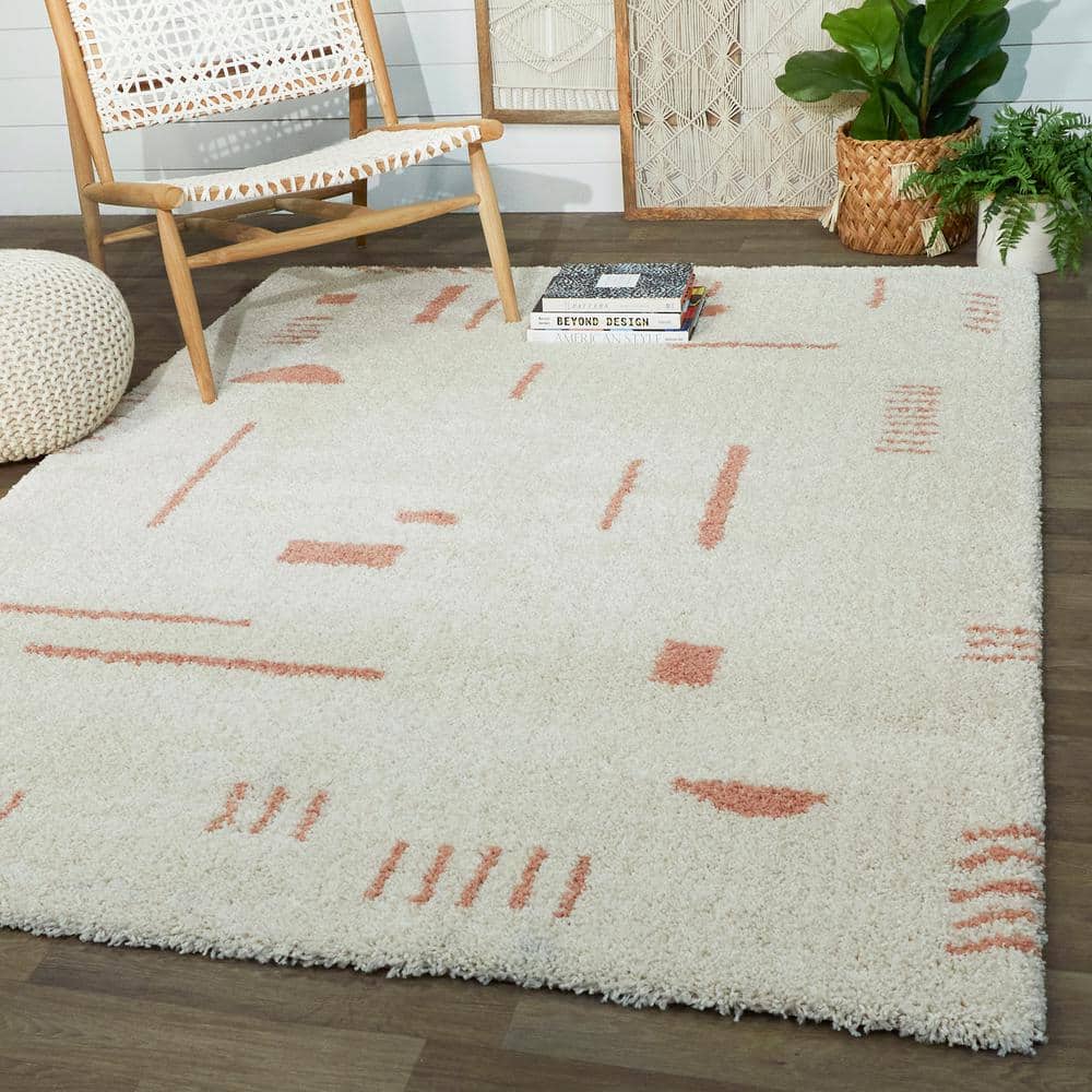 Himalayan Sherpa Cozy White/Pink Geometric Shag Rug 4' x 6'