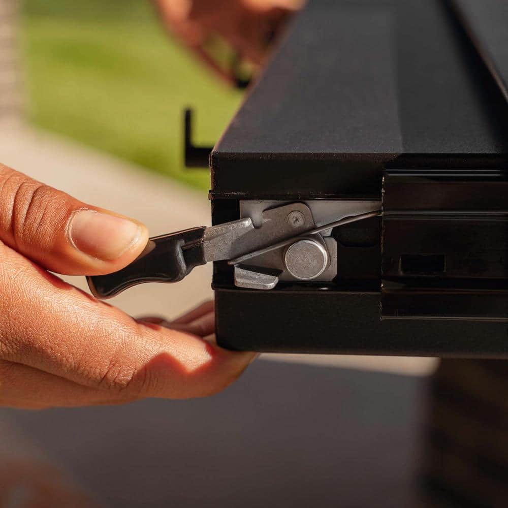 Black 36" Propane Gas Outdoor Griddle with Hood