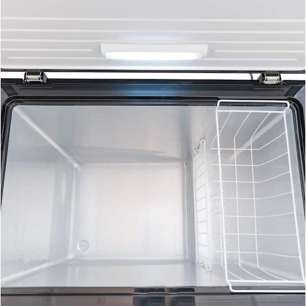 Magic Chef 7.0 cu. ft. Manual Defrost Chest Freezer in Black
