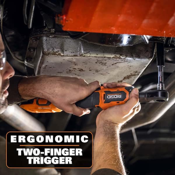 RIDGID 18V Brushless Cordless 2-Tool Combo Kit w/ 1/2 in RIDGID 18V Brushless Cordless 2-Tool Combo Kit w/ 1/2 in