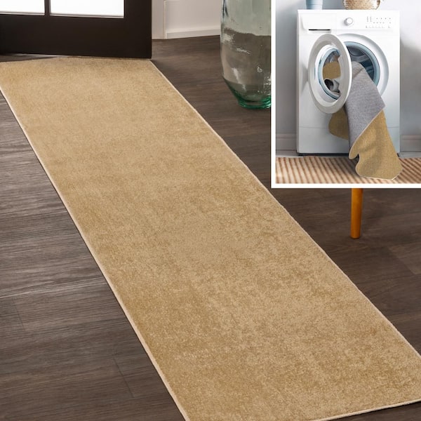 JONATHAN Y Yellow 2 ft. x 8 ft. Twyla Classic Solid Low-Pile Machine-Washable Runner Rug