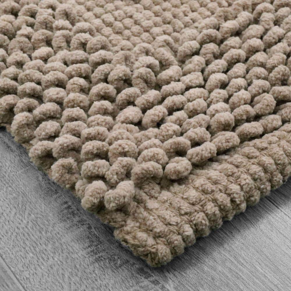 Sophie Border Brown Cotton Chenille Bath Mat 17" x 24"