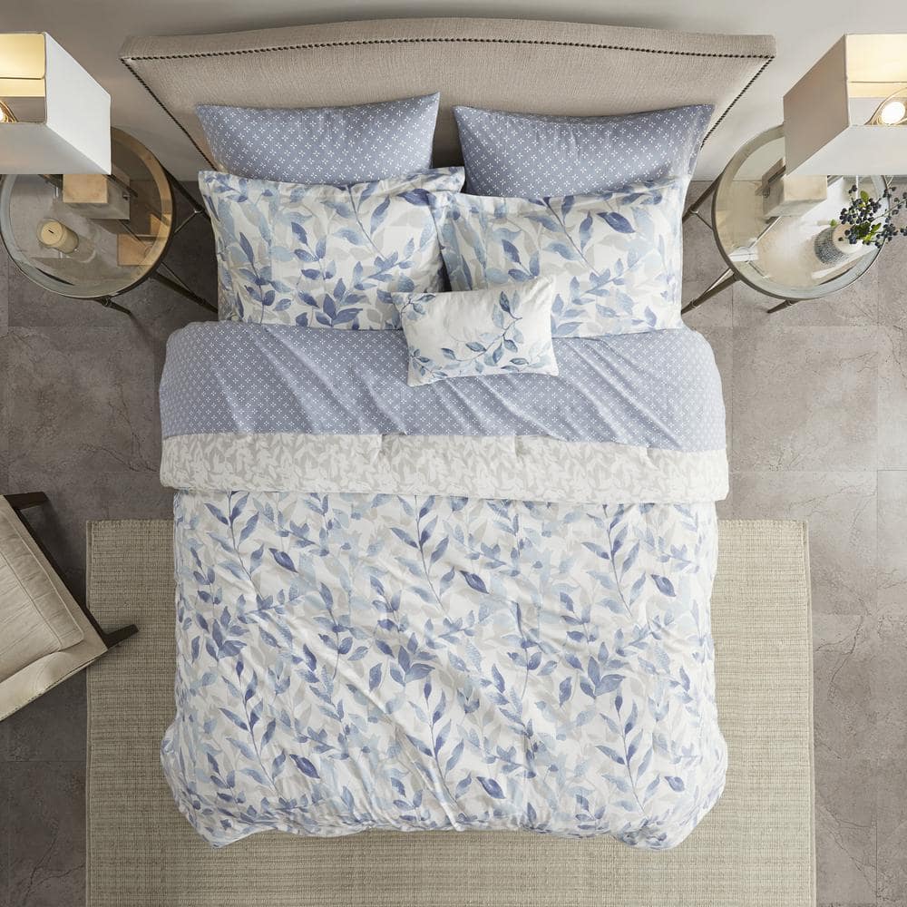 Leisha Blue Queen Microfiber Reversible 7-Piece Bedding Set