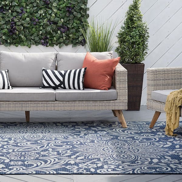 Veranda Floral Navy 8 ft. x 10 ft. Indoor/Outdoor Area Rug