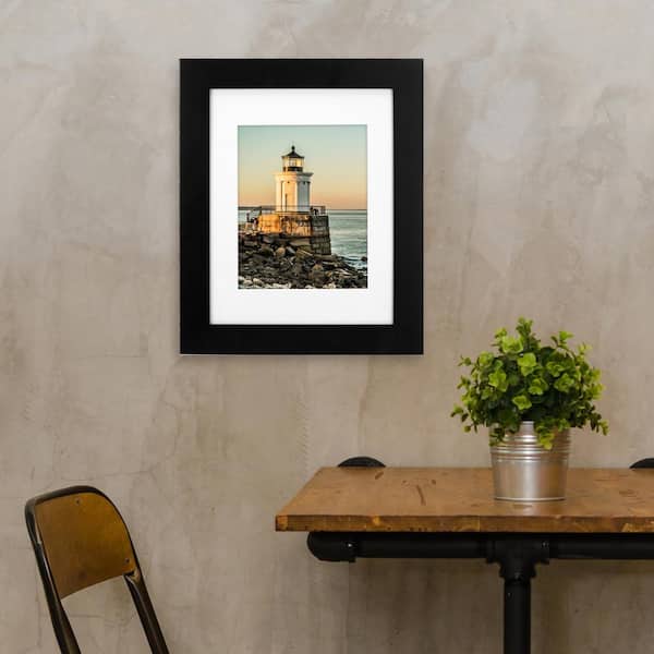 8 in. x 10 in./11 in. x 14 in. Manhattan Black Picture Frame