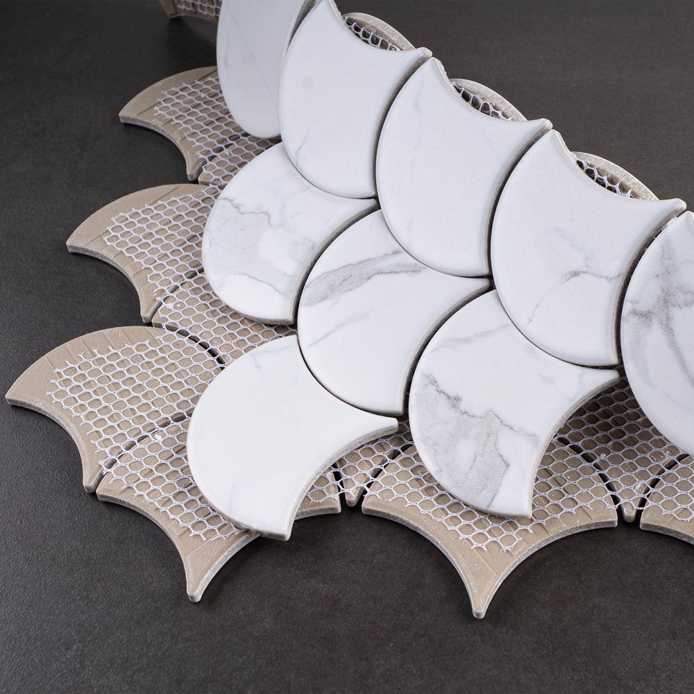White and Gray Porcelain Fish Scale Mosaic Tile
