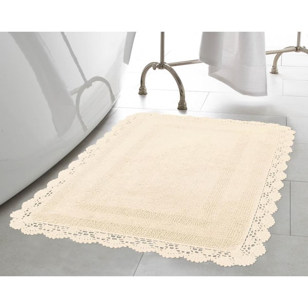 https://images.thdstatic.com/productImages/89966b72-d765-46b9-af1b-c654b9b162c8/svn/ivory-laura-ashley-bathroom-rugs-bath-mats-laymb007184-c3_600.jpg