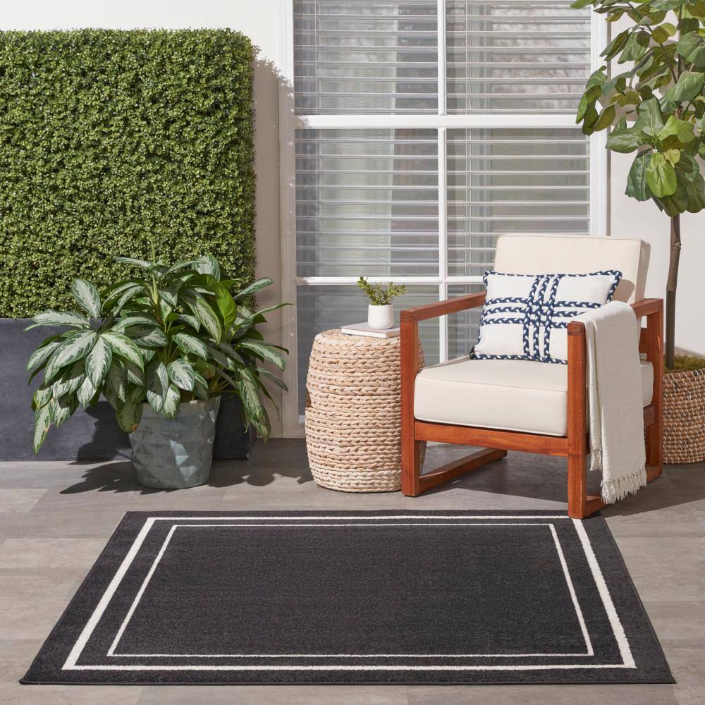 Black Ivory 5' Square Reversible Indoor/Outdoor Rug