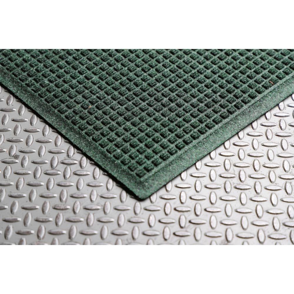 Evergreen Semi-Circle Rubber Outdoor Door Mat