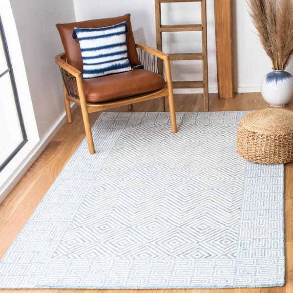 Roslyn Light Blue/Ivory 4 ft. x 6 ft. Border Chevron Area Rug