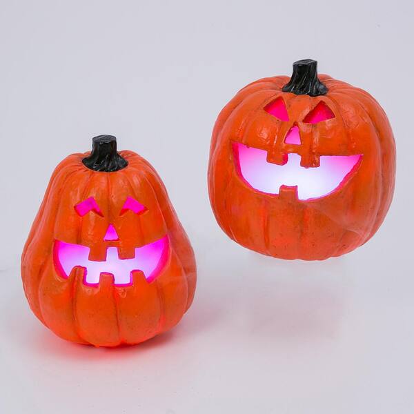 GERSON INTERNATIONAL 9.25 in. H Electric Smoking Vapor Jack-O-Lanterns with Color Changing Effect (Set of 2)